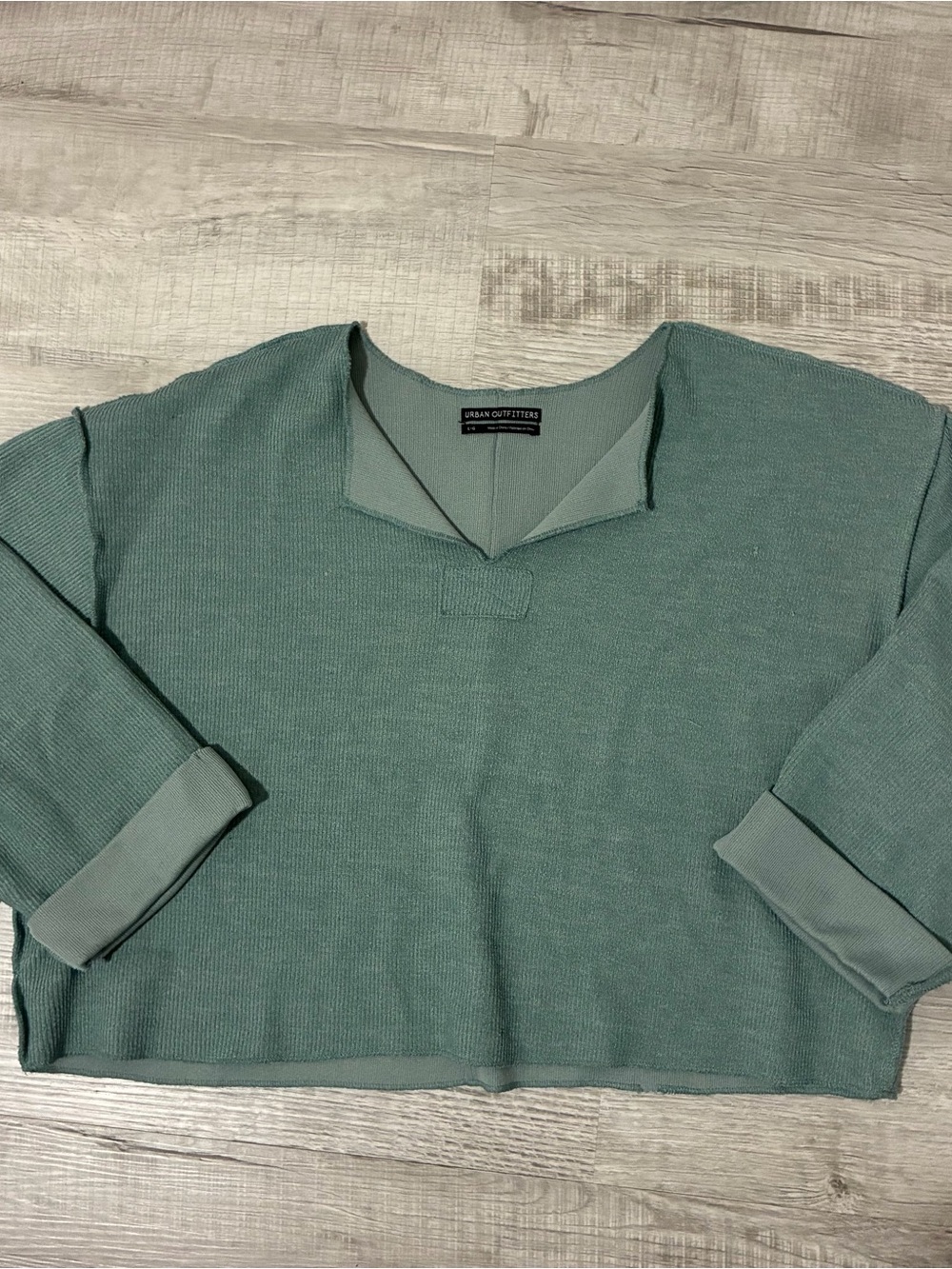 urban outfitters cropped knit top